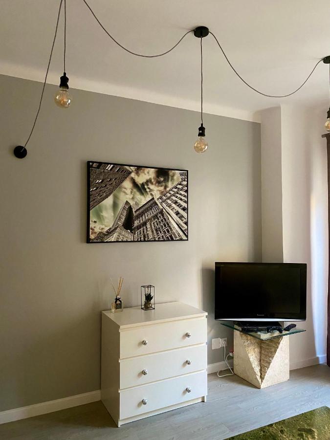 Studio Centre Ville Nîmes Extérieur photo