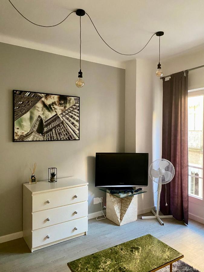 Studio Centre Ville Nîmes Extérieur photo
