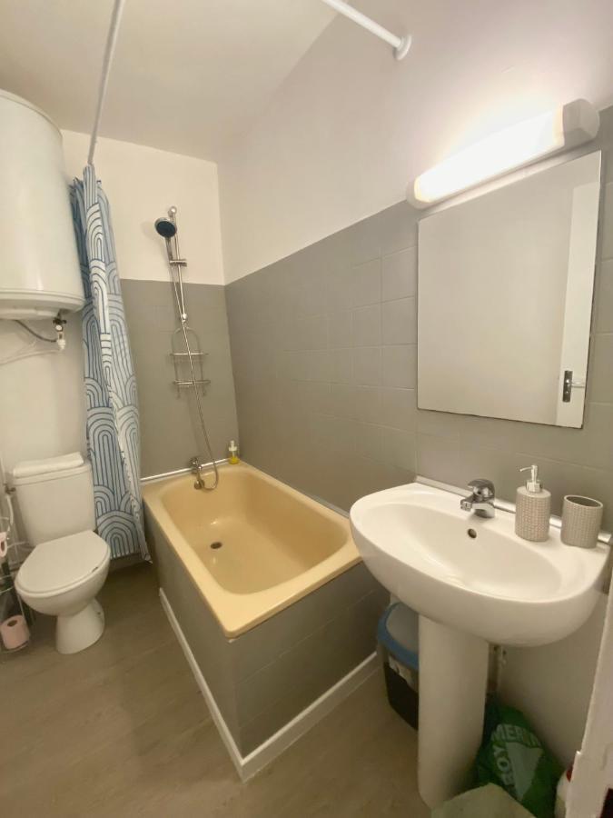 Studio Centre Ville Nîmes Extérieur photo